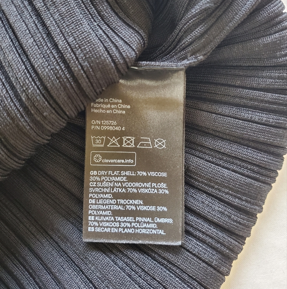 H&M Square Neck Dress - Picture 6 of 6
